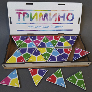 Игра /ТРИМИНО ЦВЕТНОЕ/ в дер. коробке