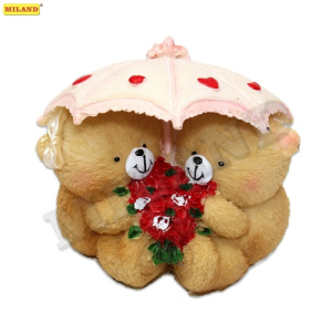 Статуэтки  / Мишки под зонтиком с букетом/ (1 дизайн микс, картонная коробка) Т-3950